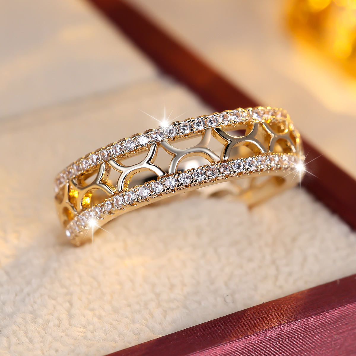 Elegant Hollow-out Ring Inlaid with Synthetic Zirconia, Versatile Style
